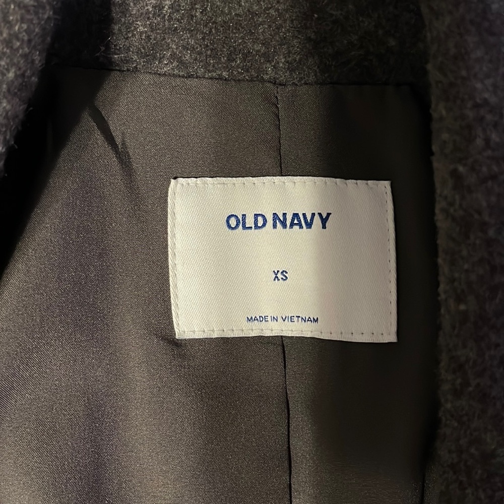 Womens gray jacket still Like new only wore once in great condition